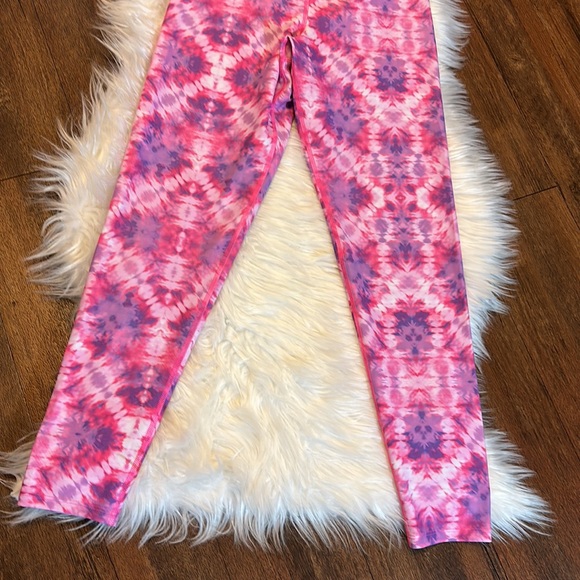 Beach Riot Cara Leggings in Pink/Purple Tie Dye - Picture 7 of 11